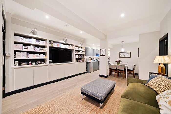 1 Bedroom Flat To Rent In Palace Court, London, W2