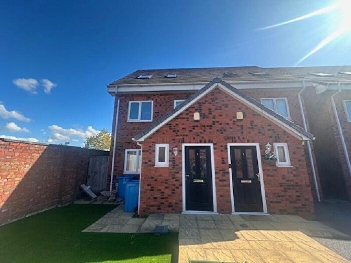 3 Bedroom Town House For Sale In Proto Close, Liverpool, Merseyside., L24