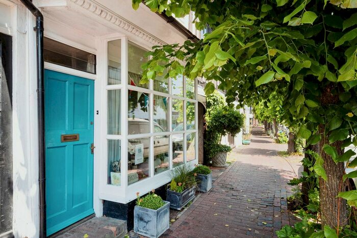 3 Bedroom End Of Terrace House For Sale In High Street, Burwash, Etchingham, TN19