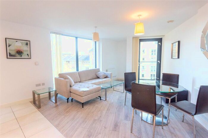 2 Bedroom Flat To Rent In Surrey Quays Road, Canada Water, London, SE16