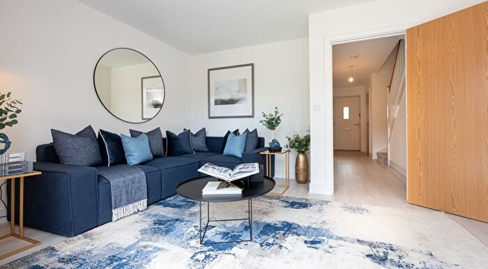 4 Bedroom Semi-Detached House For Sale In Hargreaves Road, Northwich, CW9