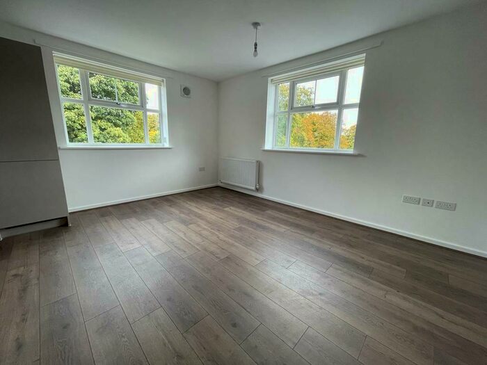 2 Bedroom Apartment To Rent In Indigo Court, Bath Lane, Mansfield, Nottinghamshire, NG18