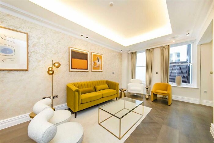 4 Bedroom Terraced House To Rent In Queen's Gate Mews, South Kensington, SW7