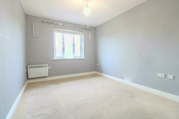 2 Bedroom Apartment For Sale In Sorbus Road, Turnford, Broxbourne, EN10