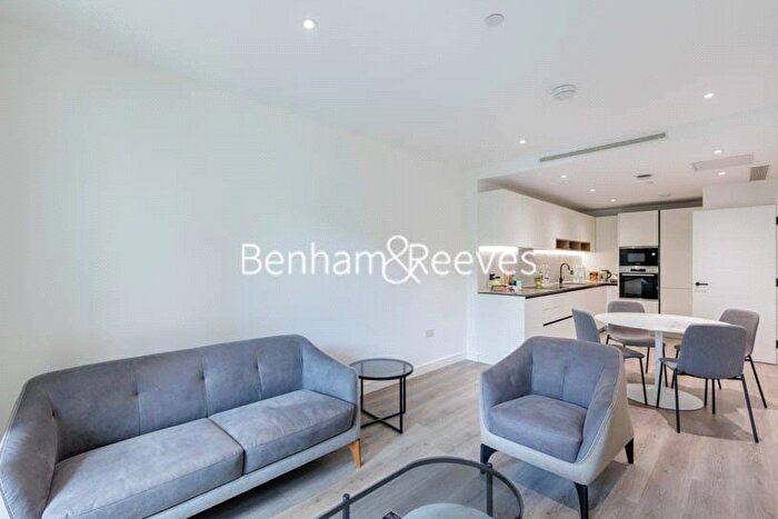 2 Bedroom Flat To Rent In Glenthorne Road, London, W6