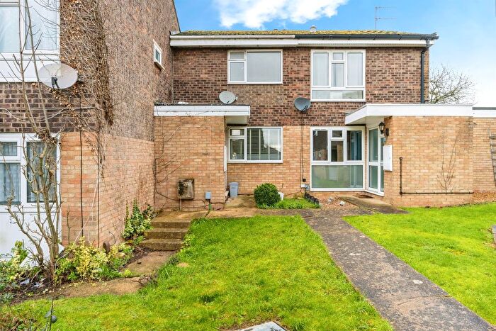 3 Bedroom Terraced House For Sale In Cornwallis Close, Bromham, Bedford, MK43