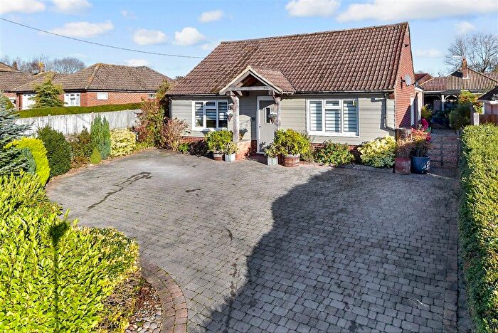 4 Bedroom Detached Bungalow For Sale In Chestnut Lane, Matfield, Tonbridge, Kent, TN12