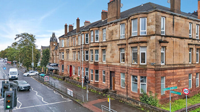 2 Bedroom Flat For Sale In Paisley Road West, Cessnock, G51
