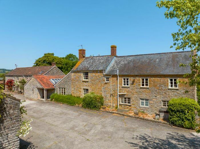 6 Bedroom Detached House For Sale In Period Farmhouse, Garden, Stables And Land, BA4