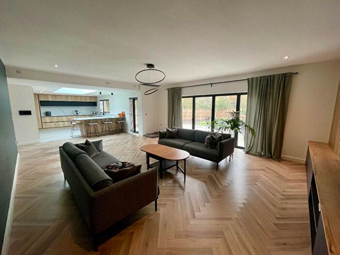 4 Bedroom Detached Bungalow For Sale In The Nest, Pondersbridge, PE26