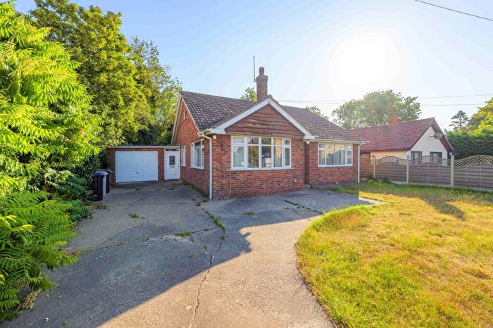 3 Bedroom Detached Bungalow For Sale In West End, Hogsthorpe, Skegness, Lincolnshire, PE24
