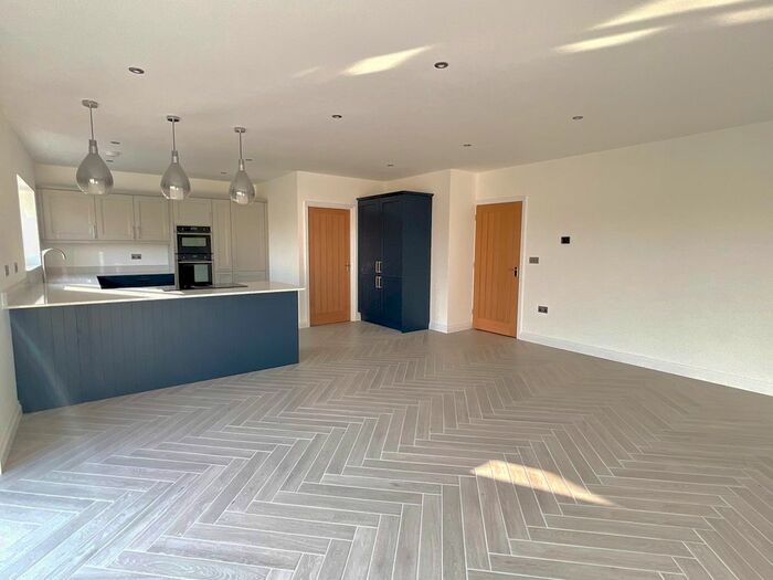 2 Bedroom Detached Bungalow For Sale In Nuttall Close, Yelvertoft, NN6