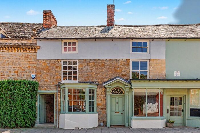 4 Bedroom Terraced House For Sale In Sheep Street, Shipston-On-Stour, CV36