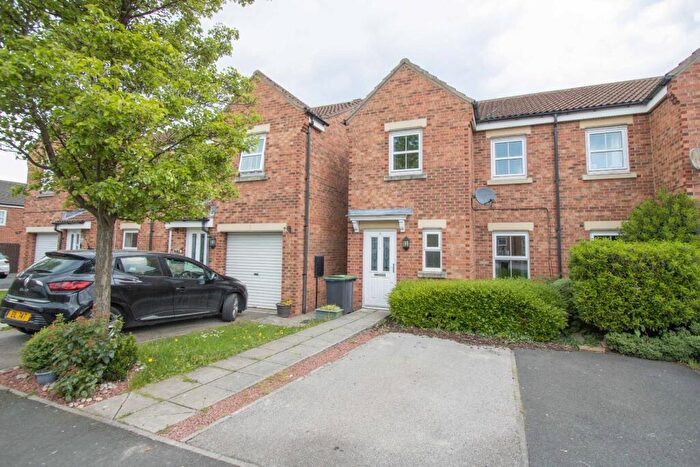 3 Bedroom Semi-Detached House To Rent In Kings Avenue, Langley Park, Durham, DH7