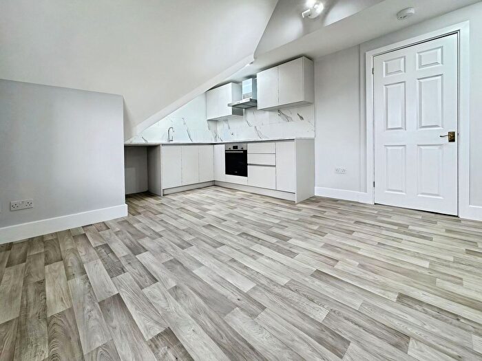 1 Bedroom Flat To Rent In Kenton Road, Harrow, HA3