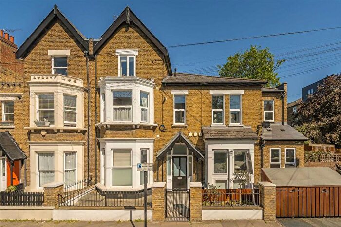 1 Bedroom Flat For Sale In Concanon Road, Brixton, SW2