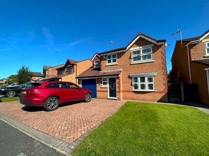 4 Bedroom Detached House To Rent In Wycombe Drive Astley Manchester, M29