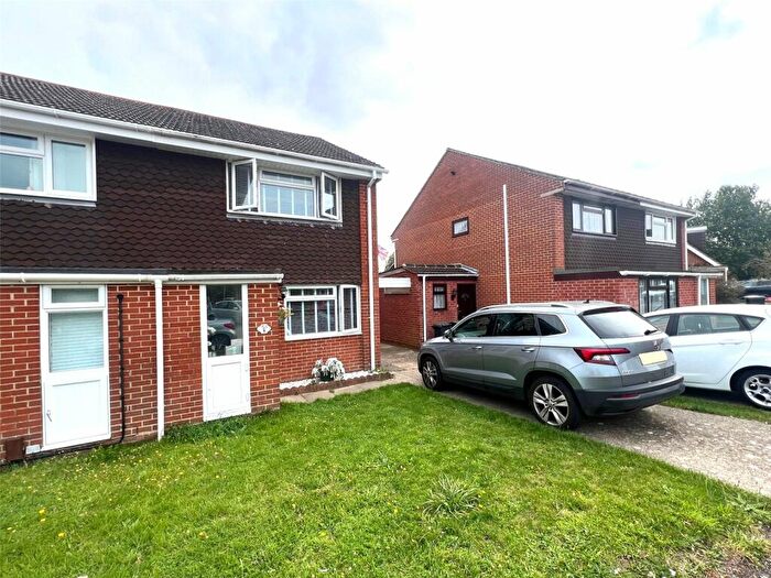 2 Bedroom Semi-Detached House To Rent In Kimpton Close, Lee-On-The-Solent, Hampshire, PO13