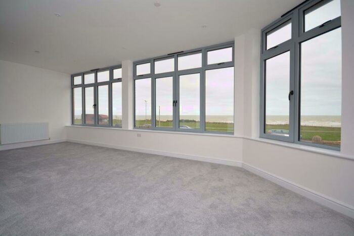 2 Bedroom Maisonette To Rent In Westcliff Hse, Sea Road, CT8