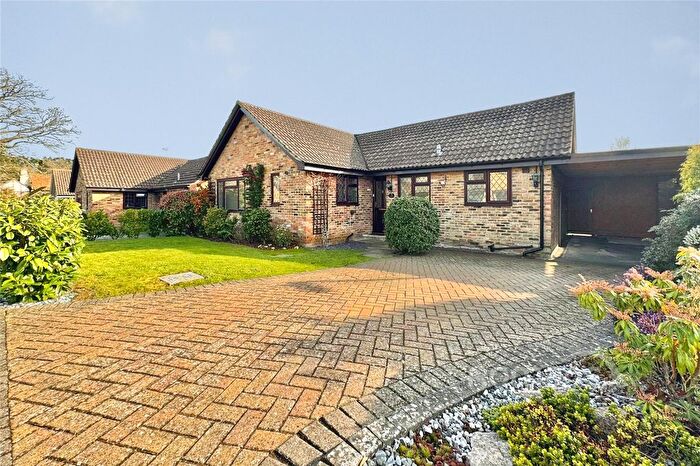 3 Bedroom Bungalow For Sale In Templar Close, Sandhurst, Berkshire, GU47