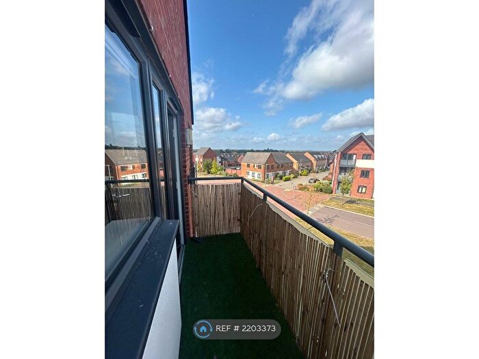 2 Bedroom Flat To Rent In Cicero Crescent, Fairfields, Milton Keynes, MK11