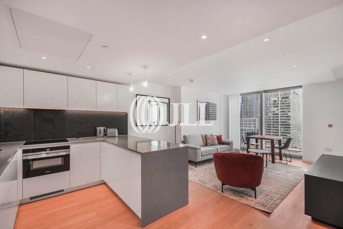 1 Bedroom Flat To Rent In Landmark Pinnacle, Marsh Wall, E14