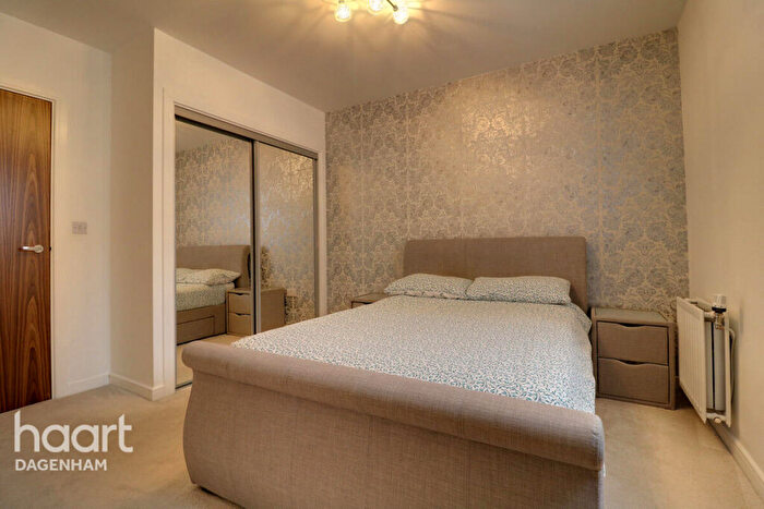 2 Bedroom Apartment For Sale In Handley Page Road, Barking, IG11