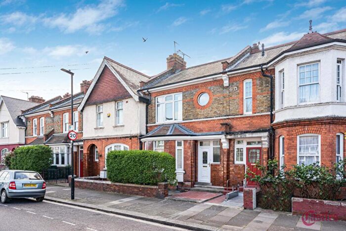 3 Bedroom House For Sale In Russell Avenue, N22