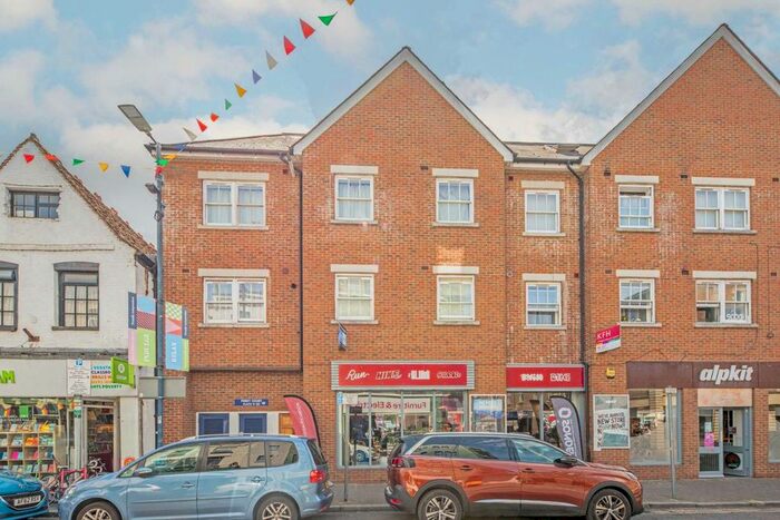 1 Bedroom Flat To Rent In Old London Road, Kingston Upon Thames, KT2