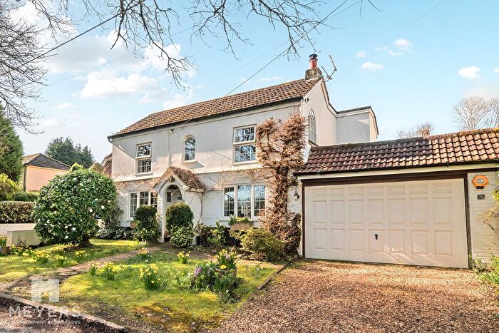 3 Bedroom Detached House For Sale In Award Road, Wimborne, BH21