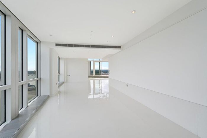 2 Bedroom Flat For Sale In Ontario Tower, Fairmont Avenue, London, E14