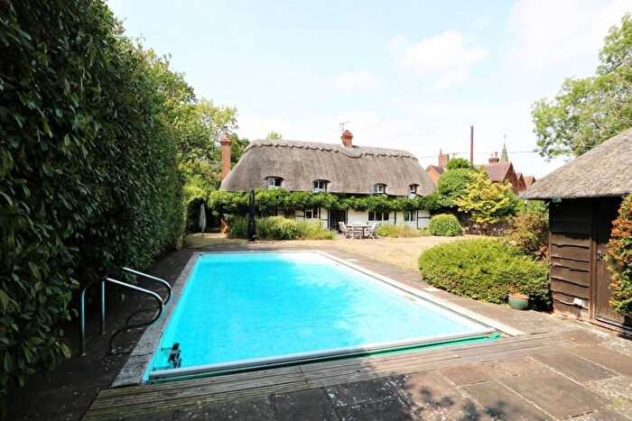 3 Bedroom Detached House To Rent In Cock Lane, Bradfield. Delightful Cottage In Excellent Order, RG7