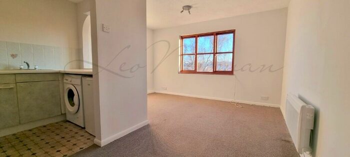 1 Bedroom Flat To Rent In Avonmouth Road, Dartford, Kent, DA1