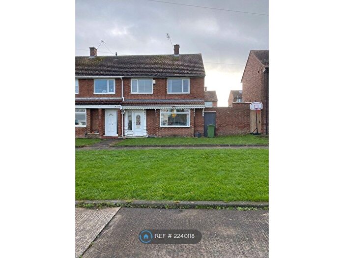3 Bedroom Semi-Detached House To Rent In Runfold Close, Stockton-On-Tees, TS19