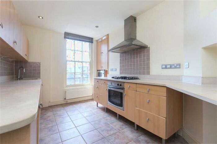 2 Bedroom Flat To Rent In Abbey House, Garden Road, NW8