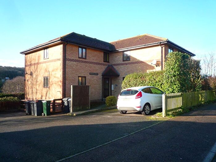 1 Bedroom Flat To Rent In Maresfield Close, Heron Lodge Maresfield Close, CT16
