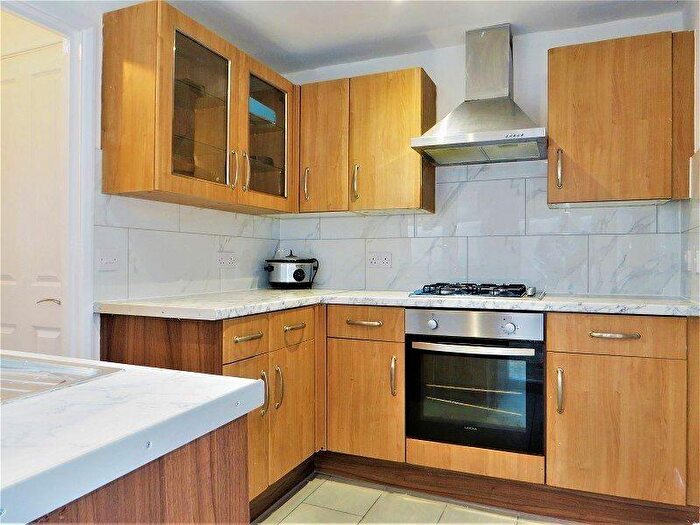 4 Bedroom Terraced House To Rent In Meath Road, Stratford, London., E15
