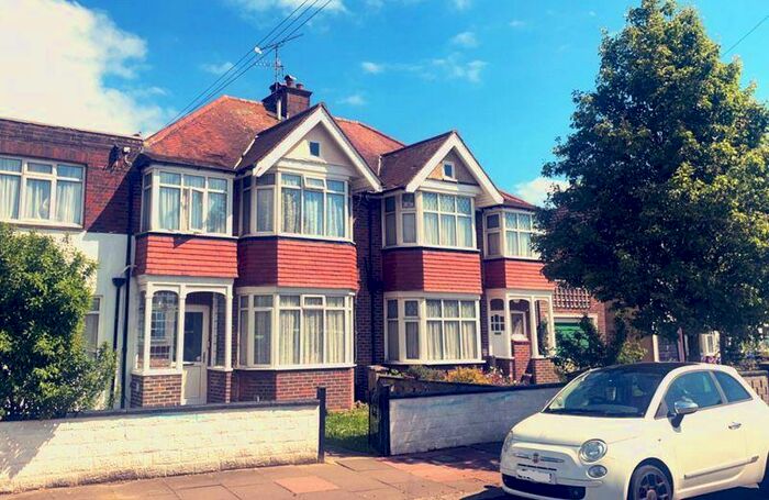 1 Bedroom Apartment To Rent In Reigate Road, Worthing, BN11
