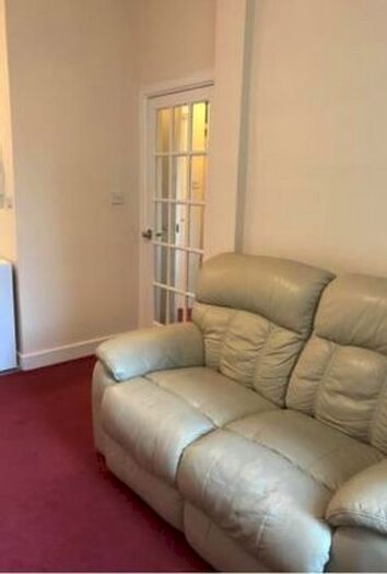 1 Bedroom Flat To Rent In Murdoch Terrace, Edinburgh, EH11