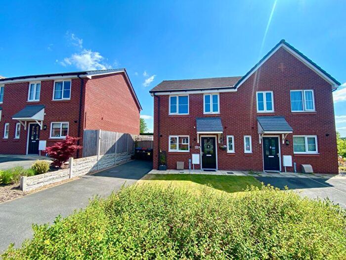 3 Bedroom Semi-Detached House For Sale In Pelton Close, Barnton, CW8