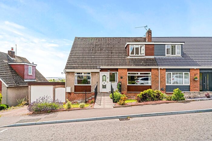 5 Bedroom Semi-Detached House For Sale In Redwell Place, Alloa, FK10