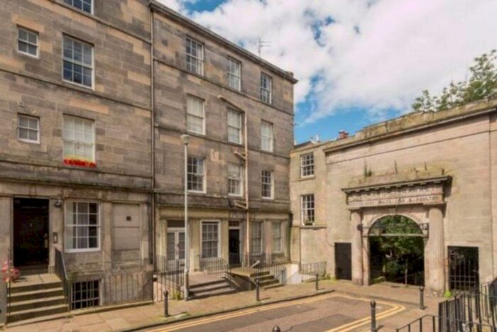1 Bedroom Flat To Rent In St Stephen Place, Edinburgh, EH3