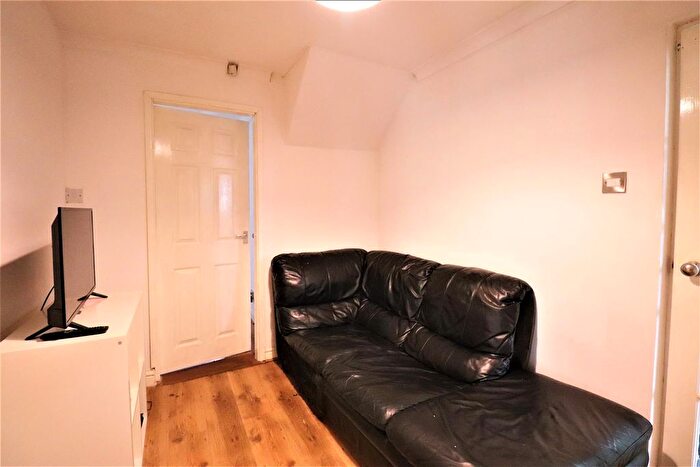 4 Bedroom Property To Rent In Pinto Close, Birmingham, B16