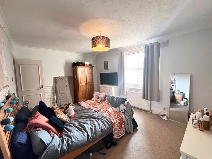 1 Bedroom Flat To Rent In Second Avenue, Hove, BN3