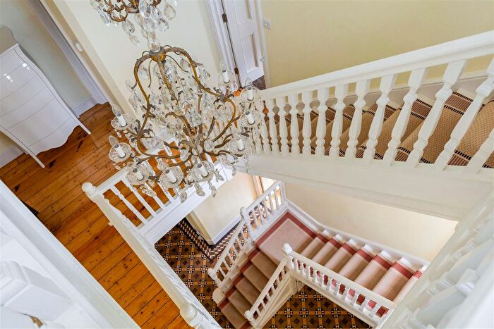 6 Bedroom Detached House For Sale In Woodstock Road, Oxford, OX2