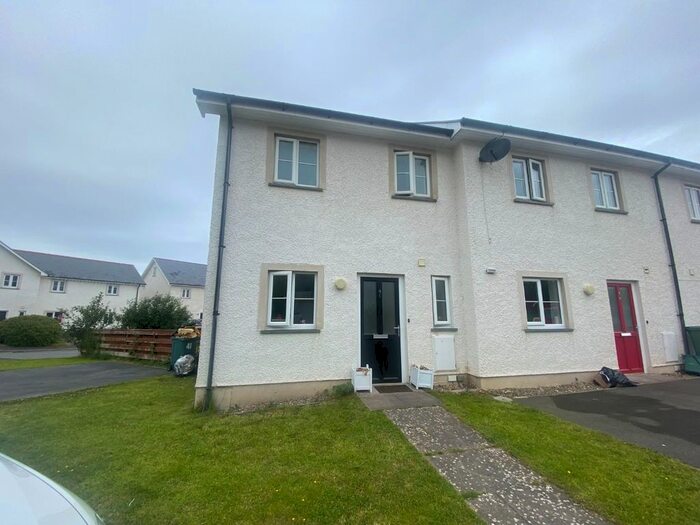 2 Bedroom Semi-Detached House To Rent In Heol Isfoel, Llanrhystud, SY23