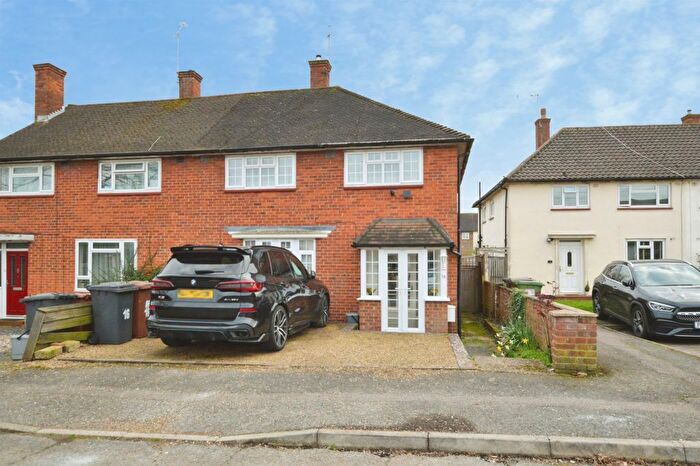 3 Bedroom Semi Detached House For Sale In Ely Gardens, Borehamwood, WD6
