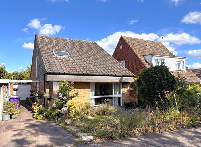 4 Bedroom Detached House For Sale In Bell Acre, Letchworth Garden City, SG6
