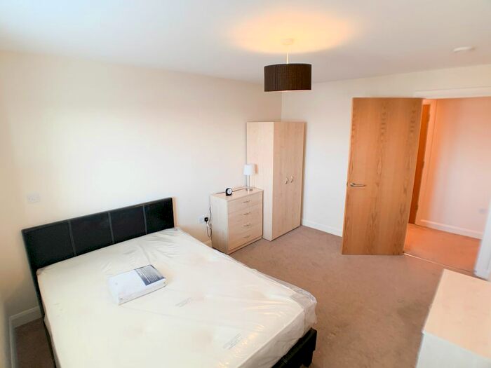 2 Bedroom Flat To Rent In Westgate, Wakefield WF1