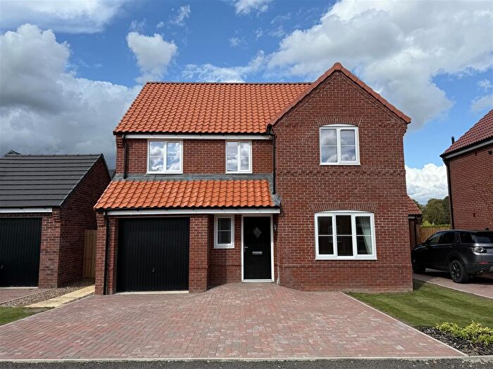 4 Bedroom Detached House For Sale In Sunnydale Close, Surfleet, Spalding, PE11